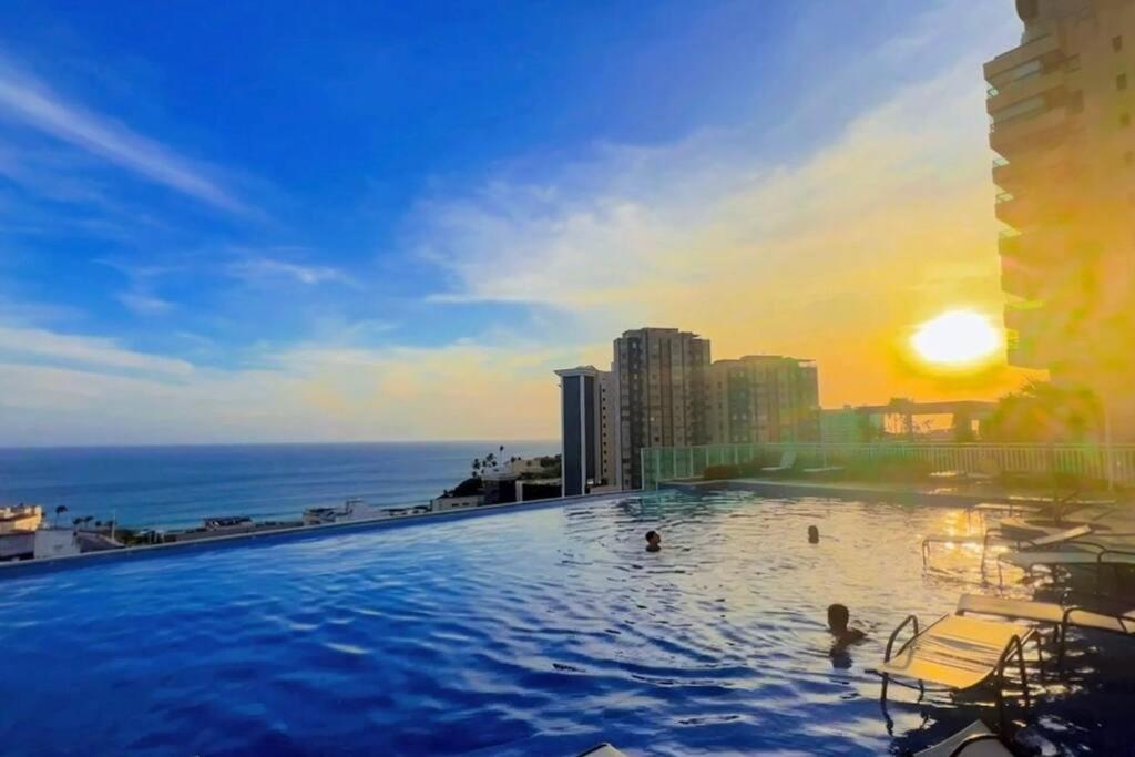Vista Mar Nascente, Dois Quartos, Novo, No Melhor Do Rio Vermelho, Condominio Club, 1103 サルバドール エクステリア 写真